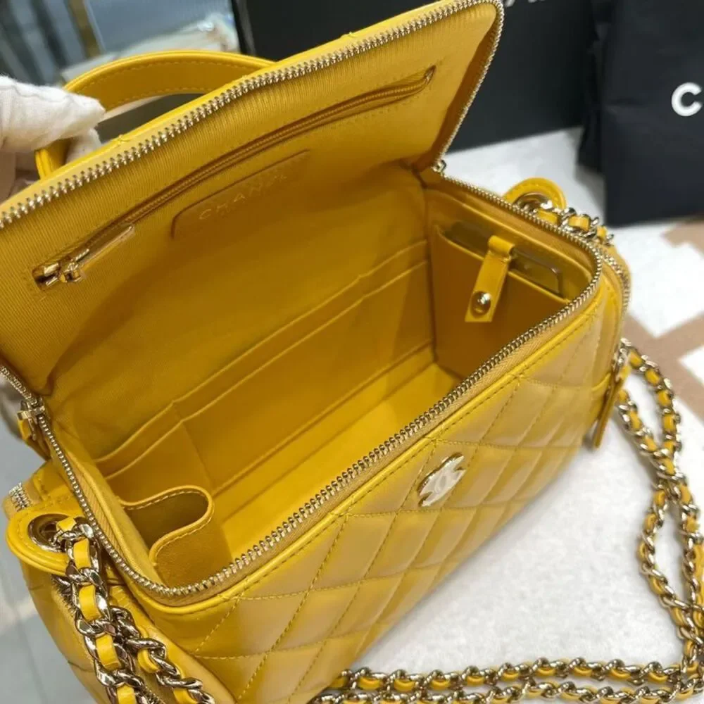 Chanel Women Pre-Loved Bag Brand New Condition - Picture 8 of 9